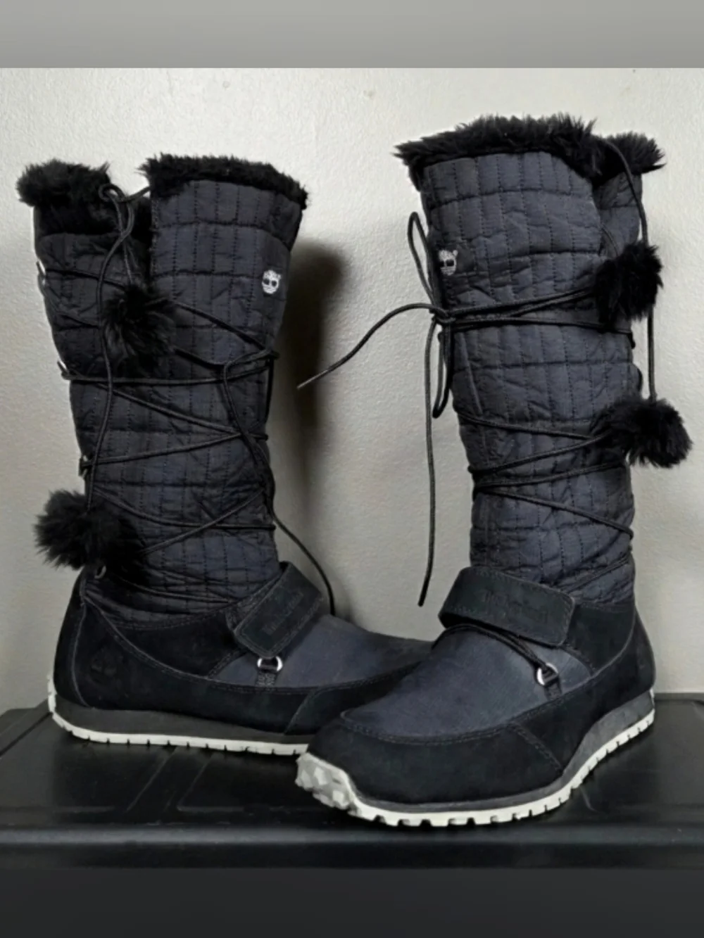 Timberland Tall Knee-high Black Quilted Lace-Up Sneaker Boots Fur Pom-pom Size 8